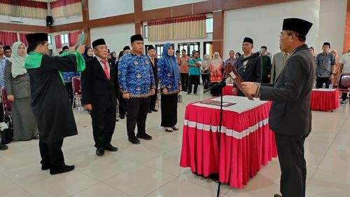 Wakil Bupati Dompu Lantik Pejabat Baru Usai Diklaim Kalah Pilkada 2024