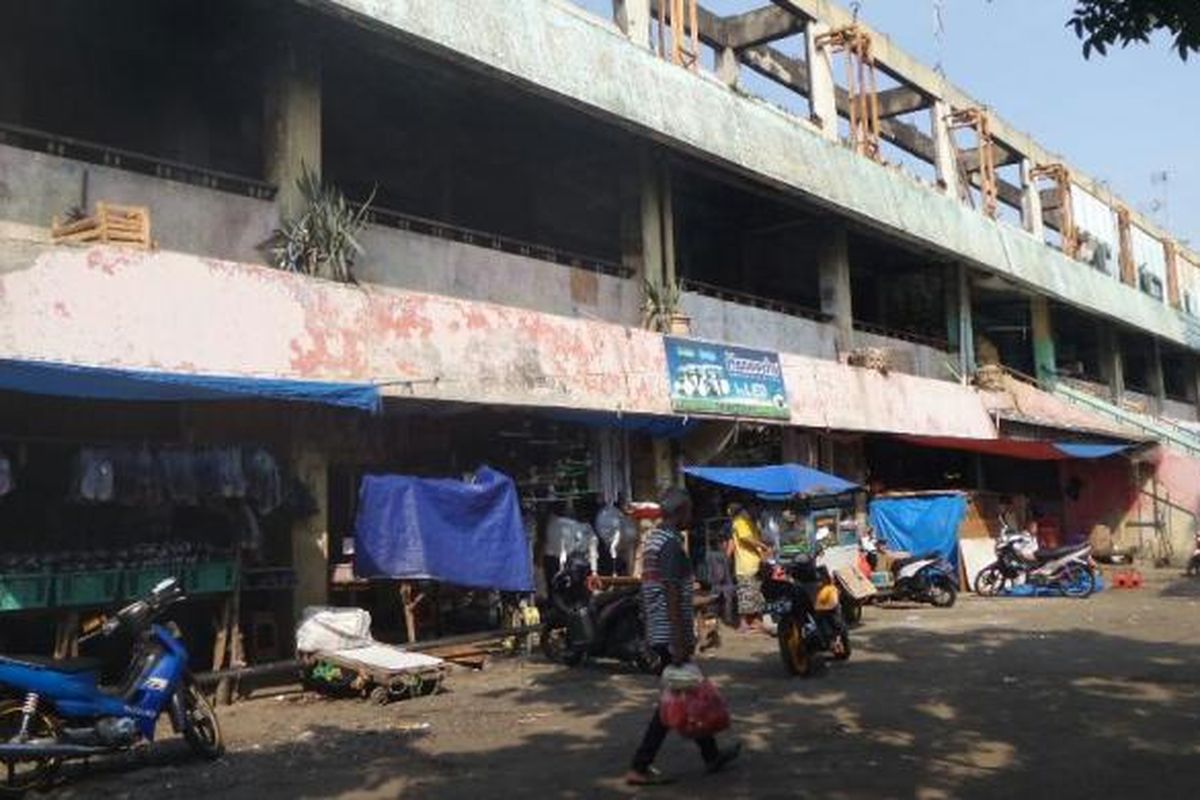 Bangunan Pasar Rumput di Jalan Sultan Agung yang akan segera dibongkar. 
