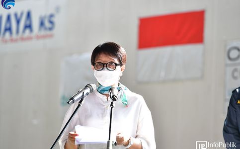 Indonesia Receives First Shipment of Over 200K Covid-19 Vaccine Doses from Japan