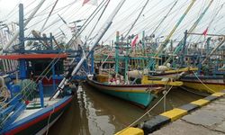 Ruang Tangkap Nelayan Jawa Tengah Menyempit Imbas Industri