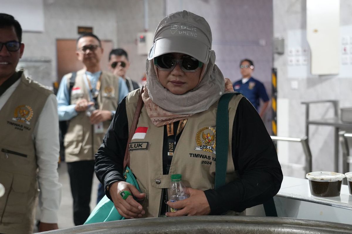 Anggota Timwas Haji DPR RI Luluk Nur Hamida di Mekkah, Arab Saudi, Selasa (18/06/2024).