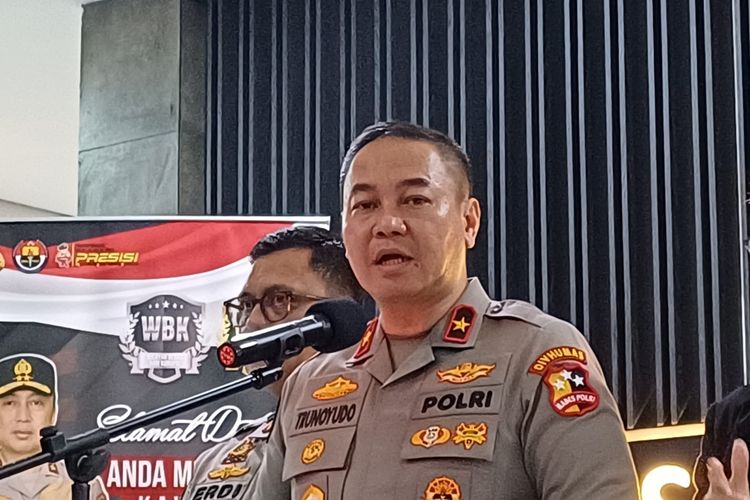 Kepala Biro Penerangan Masyarakat (Karo Penmas) Divisi Humas Polri Brigjen Trunoyudo Wisnu Andiko di Mabes Polri, Jakarta, Rabu (19/6/2024).