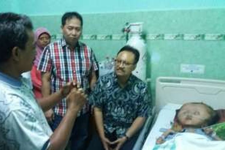 Muhammad Arif (11), penderita Hidrosefalus kini dirawat di RSU dr Soetomo Surabaya