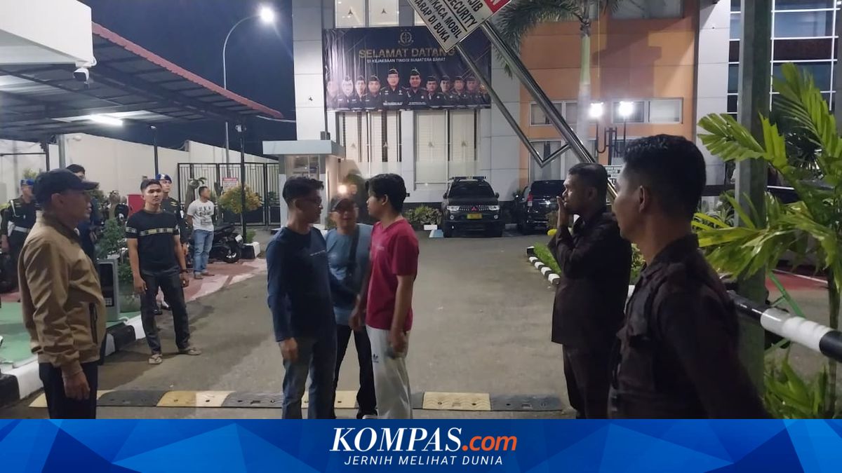 Mahasiswa UIN Padang Dijemput Aparat Kejati Usai Demo Jampidsus, Kejati: Itu Undangan Berdialog