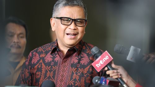 Hasto Beri Sinyal PDI-P Bakal Lawan Calon Didukung Jokowi di Pilkada 2024
