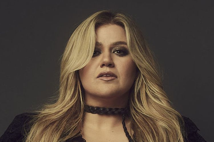 Penyanyi Kelly Clarkson