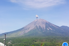 Gunung Semeru Alami Erupsi Kamis Pagi, Tinggi Kolom Abu Capai 800 Meter