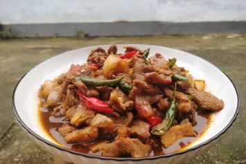 Resep Kambing Tumis Cabai Hijau, Olahan Daging Kurban Tanpa Santan