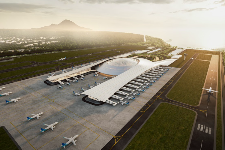 Lengkung organik seperti cangkang kura-kura, landasan pacu 3,6 kilometer berada di pulau buatan 900 hektar yang merupakan hasil restorasi abrasi, dan bukan reklamasi.
