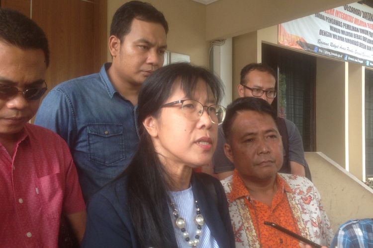 Listiani, pelapor kasus dugaan pelanggan pemilu yang diduga dilakukan Ganjar Pranowo, di Kantor Bawaslu Jateng, Senin (25/2/2019)