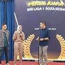 Pemprov Jabar Beri Santunan Pemilik Mobil Pelat B yang Dirusak Bobotoh