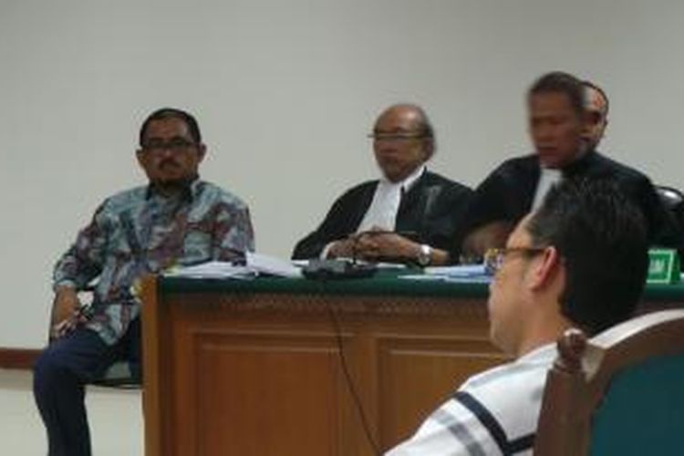 Yudi Setiawan di sidang dugaan suap dalam kasus impor daging sapi yang melibatkan mantan Presiden Partai Keadilan Sejahtera, Luthfi Hasan Ishaaq.