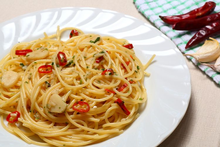 Spaghetti aglio olio. 