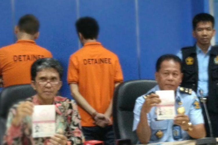 Kantor Imigrasi Kelas 1 Makassar segera mendeportasi dua warga negara Turki yang menjadi pelaku skimming.