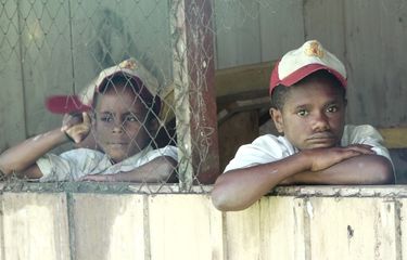 Kisah Sekolah di Perbatasan Indonesia-Papua Nugini, Hanya Punya 3 ...