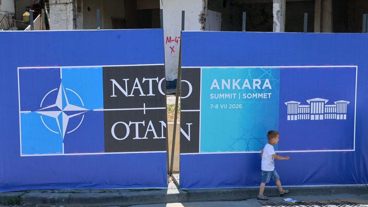 Trump Susun Serangan Baru ke Iran Saat KTT NATO, Sambil Makan Malam