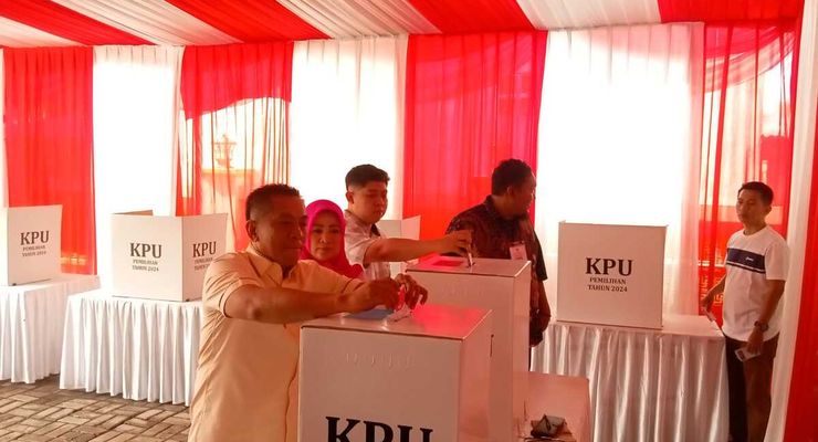 Aep-Maslani Unggul di Pilkada Karawang Versi Hitung Cepat Indikator