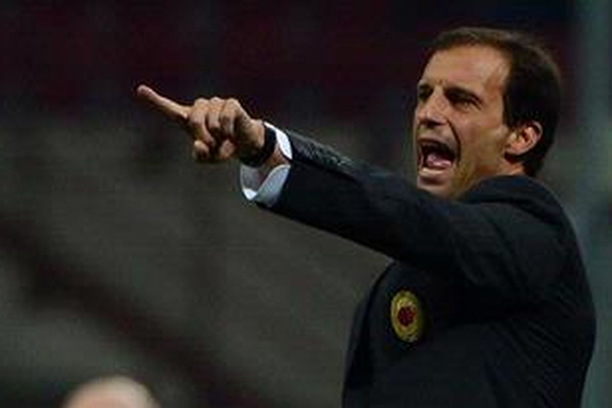 Pelatih AC Milan Massimiliano Allegri menegaskan dirinya tidak akan mundur dari jabatannya meski Rossoneri mengawali musim ini dengan buruk.