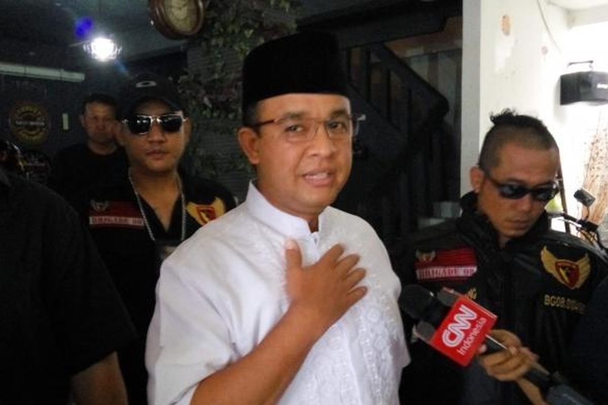 Calon gubernur DKI Jakarta, Anies Baswedan seusai bertemu denga n Forum Anak Jakarta di kawasan Tebet, Jakarta Selatan, Sabtu (25/2/2017).