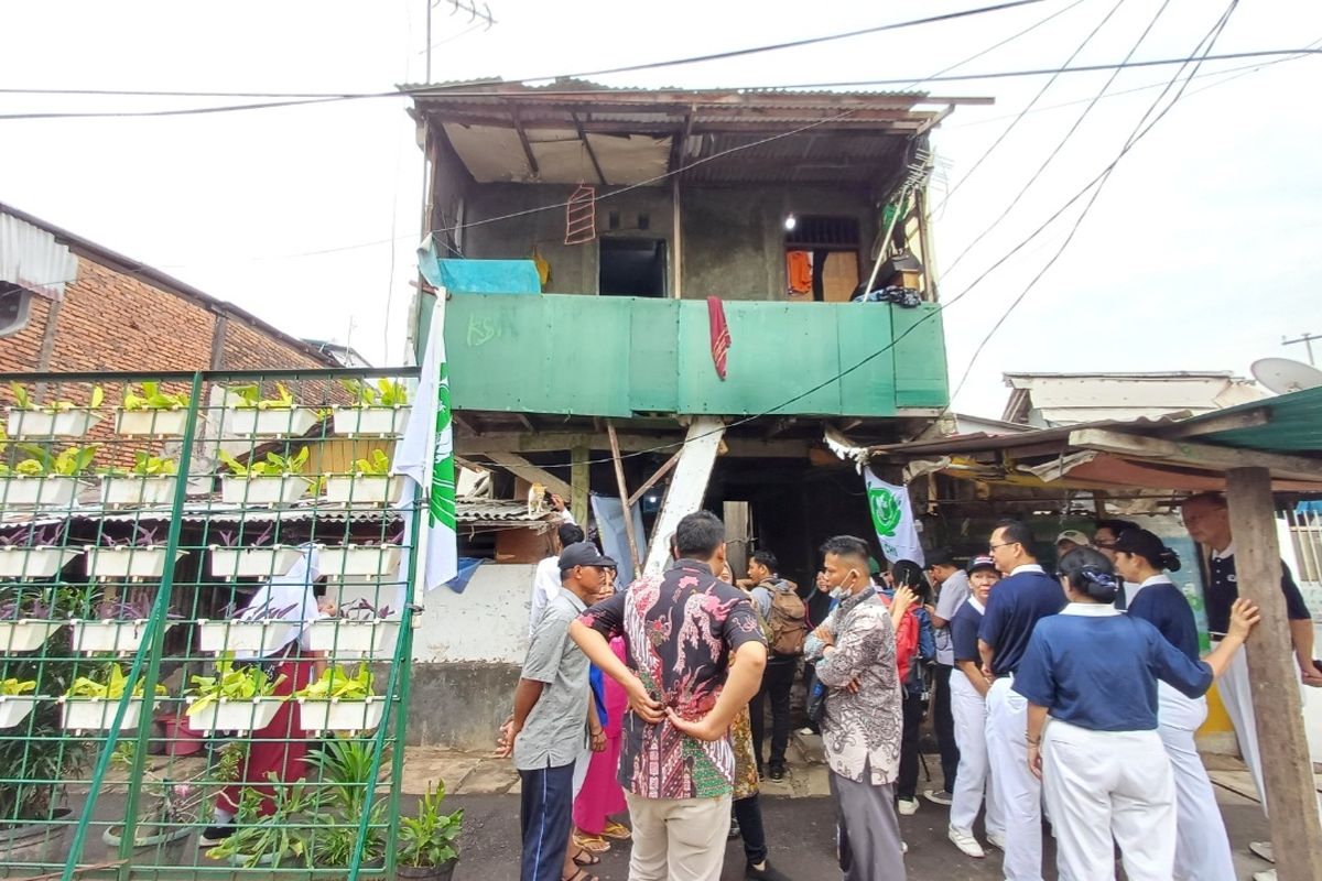 Kondisi rumah warga yang bakal direhabilitasi menjadi rumah susun di Johar Baru, Jakarta Pusat, Kamis (23/11/2023).