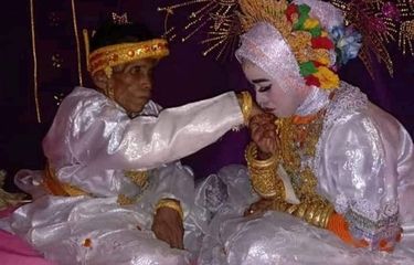 Alhamdulillah, Malam Pertama Telah Kami Lewati, Saya Sangat Bahagia"