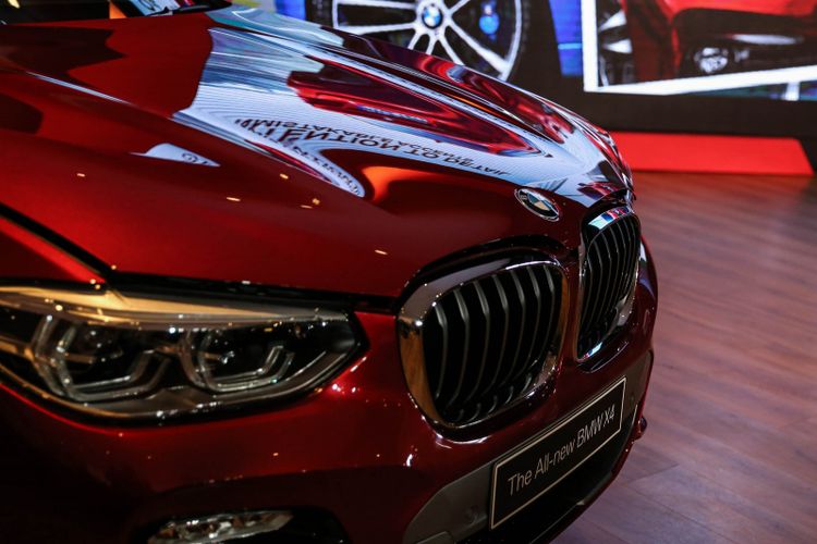 BMW Indonesia merilis secara resmi BMW X4 Sports Activity Coupe di Museum Macan, Jakarta Barat, Kamis (7/2/2019). Model generasi kedua yang sudah dijual sejak tahun lalu di pasar global ini melengkapi pilihan SUV BMW selain X1, X2, X3, X5, dan X6 yang sudah tersedia di dalam negeri.