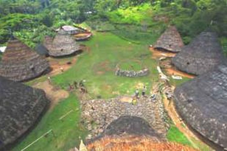 Kampung adat Wae Rebo, Desa Satarlenda, Kecamatan Satarmese Barat, Manggarai, Nusa Tenggara Timur.
