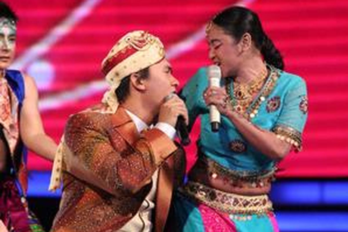 Saipul Jamil dan Dewi Perssik kembali dipersatukan di pangggung saat mengisi konser musik HUT ANTV "Kilau 17", JiExpo Kemayoran, Kamis 25/3. 