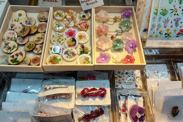 Stellar Coronae di Bazar Local Joy Vol. 2