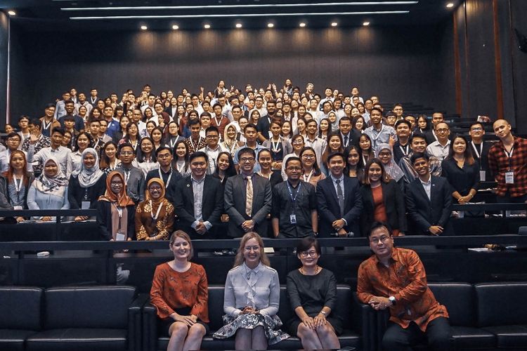 ASEAN Foundation melaksanakan program AFMAM (ASEAN Foundation Model ASEAN Meeting) ke-5 pada 4 ? 9 Juli 2019 di Universitas Chulalongkorn, Thailand.