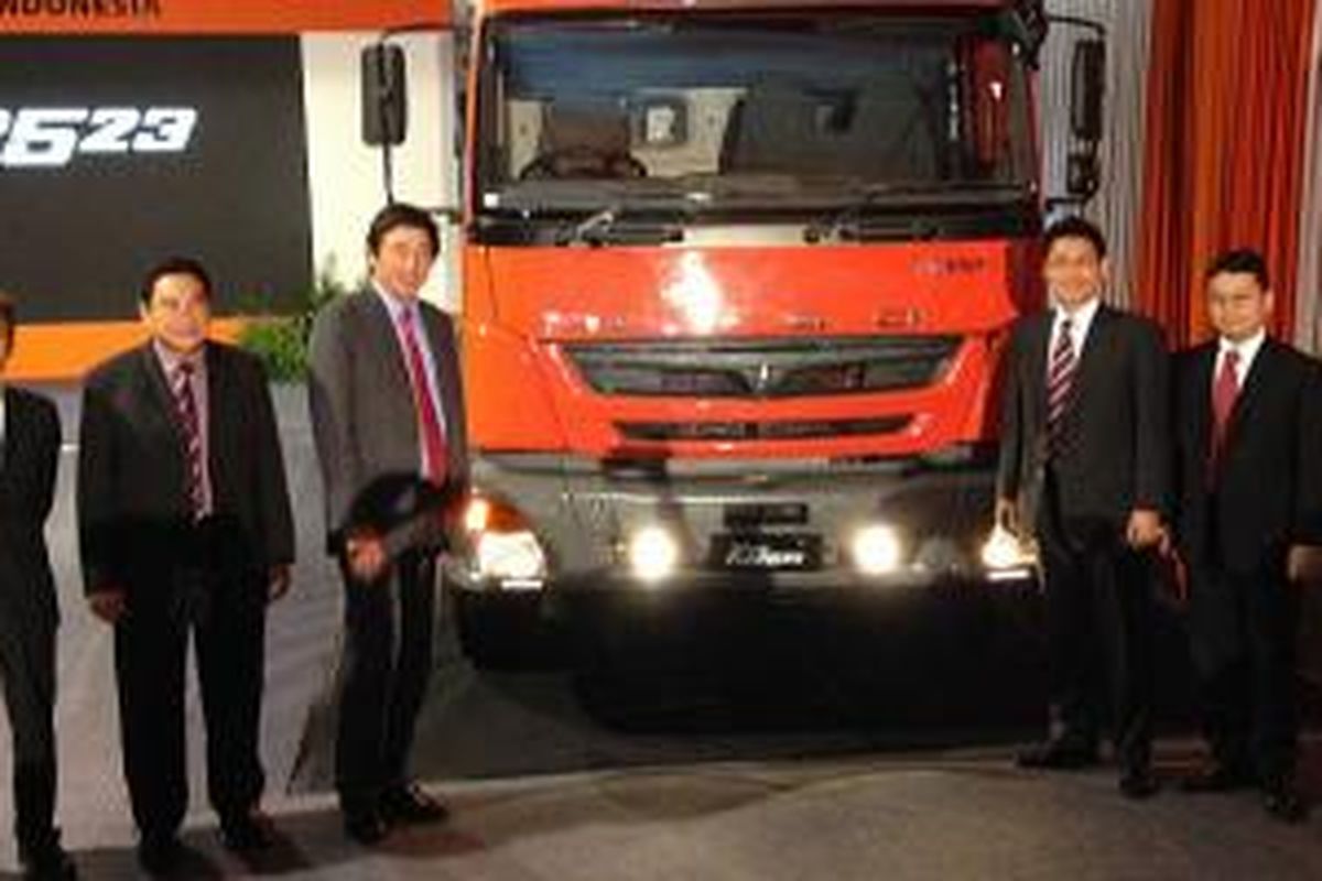 Peluncuran New Mitsubishi Fuso FJ 2523 di Sentul, Jawa Barat