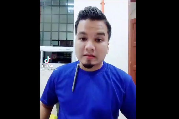 Tangkapan layar dari video seorang tenaga medis di Malaysia yang menyebut HIV adalah cara Tuhan menghukum mereka yang melakukan seks di luar nikah.