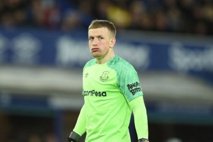 Jordan Pickford tampil gemilang pada pertandingan Derbi Merseyside, Everton vs Liverpool, di Stadion Goodison Park dalam lanjutan Liga Inggris, 3 Maret 2019. 