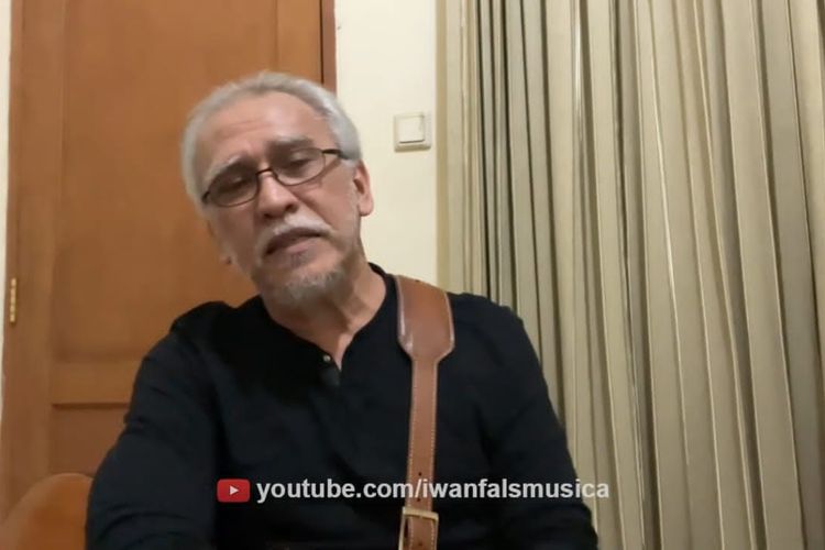Iwan Fals menceritakan proses persalinan Galang Rambu Anarki. (Bidikan layar YouTube Iwan Fals Musica). 
