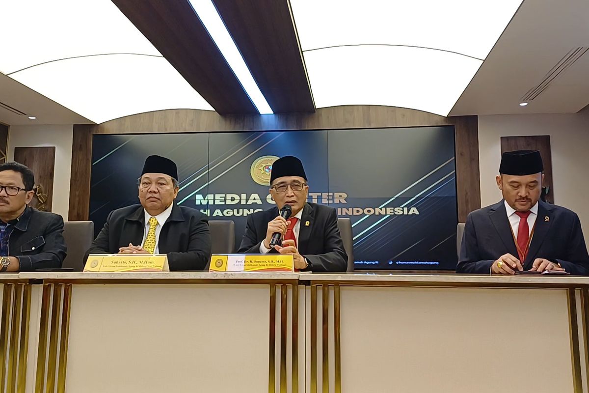 Ketua Mahkamah Agung (MA) terpilih Sunarto dalam konferensi pers di Gedung MA, Jakarta Pusat, Rabu (16/10/2024).