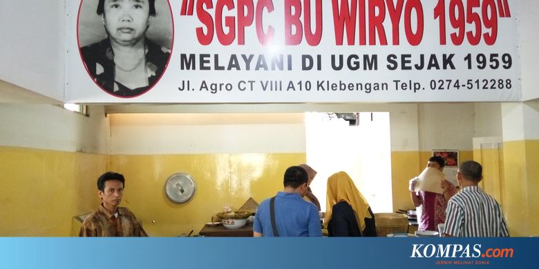 SGPC Bu Wiryo, Memori Jokowi dan Alumni UGM di Sepiring Sego Pecel