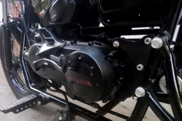 Motor custom Honda Vario 110 bergaya street tracker garapan Go On Project Motorcycle