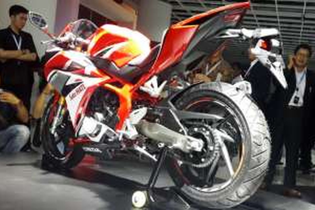 Buritan Honda All New CBR250RR, cukup seksi.