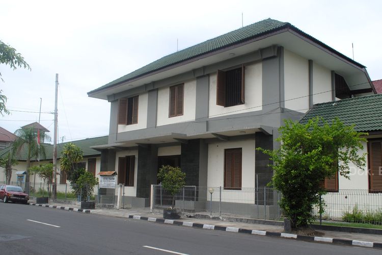 Tampak depan Lembaga Pemasyarakatan Kelas II A Yogyakarta atau Lapas Wirogunan.