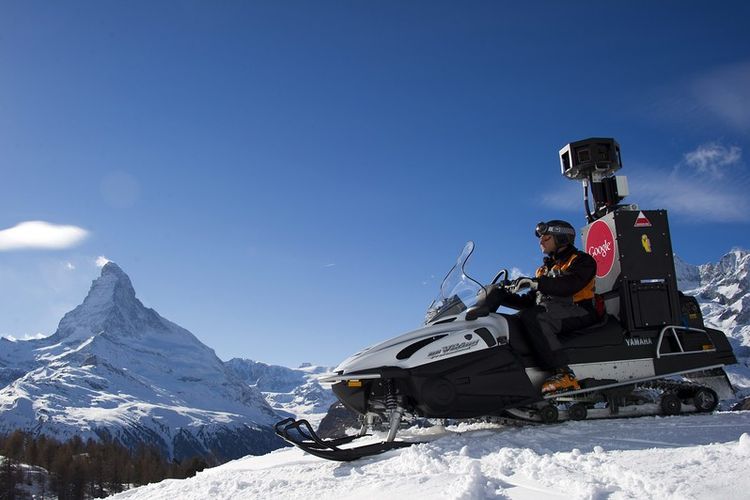 epa02595085 The Google Street View Snow Mobile takes pictures of ski slopes for Googles Street View in front of the Matterhorn mountain in Zermatt, Switzerland, 21 February 2011.  EPA/OLIVIER MAIRE
