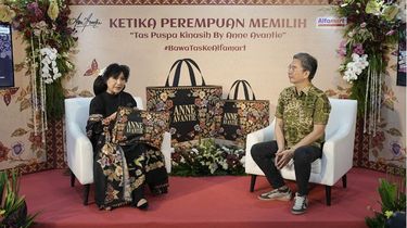 Rayakan Semangat Kartini dan UMKM Lokal, Alfamart Kolaborasi dengan Anne Avantie Hadirkan Tas Puspa Kinasih