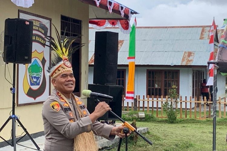 Kapolda Papua Barat Irjen Pol Daniel T Monang Silitonga 
