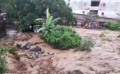 Floods, Landslides Strike Indonesia’s Tourist Destination in North Sumatera