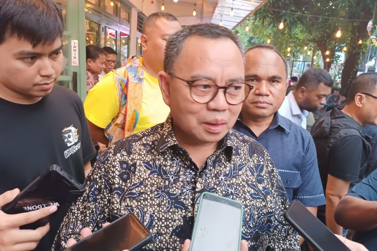 Juru Bicara Anies Baswedan, Sudirman Said di Kawasan M Bloc, Jakarta, Selasa (21/3/2023).