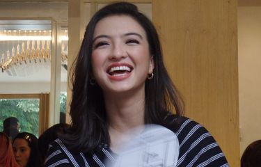 Raline Shah: Mendaki Gunung Kilimanjaro Itu Perjalanan Super ...