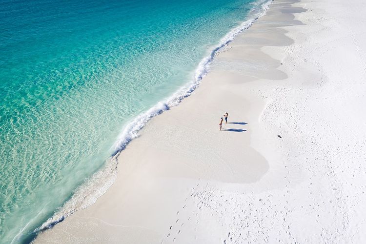 Keindahan pantai pasir putih Jervis Bay di Shoalhaven, New South Wales (Dok. Shutterstock/Wanderskyy)