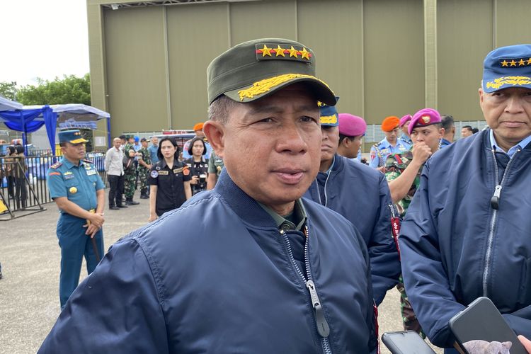 Panglima TNI Jenderal Agus Subiyanto saat ditemui di Terminal Selatan Lanud Halim Perdanakusuma, Jakarta Timur, Rabu (24/1/2024).