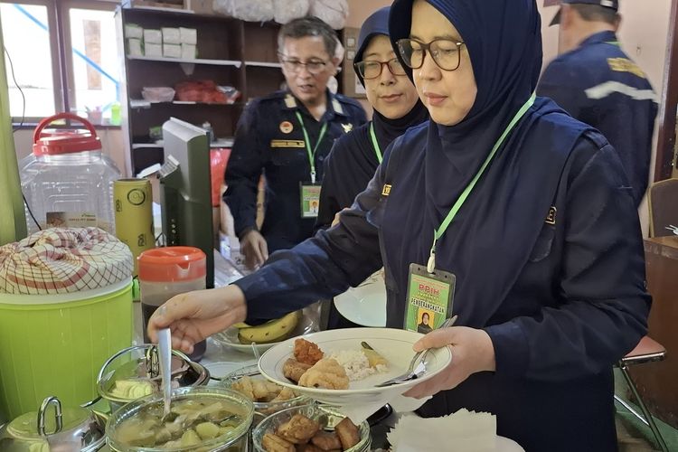 Makanan untuk jemaah haji di AHES, Kamis (22/5/2025).