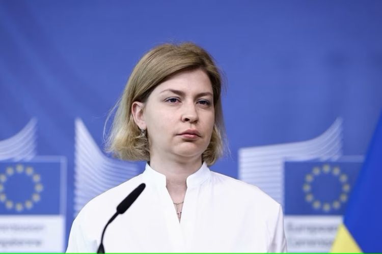 Wakil Perdana Menteri Ukraina Olha Stefanishyna berbicara dalam konferensi pers di acara dukungan dari Dewan Inovasi Eropa terhadap startup teknologi Ukraina di Brussels, pada 9 Juni 2022.