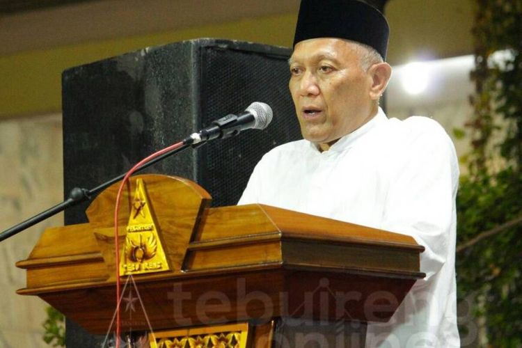 KH. Abdul Hakim Mahfudz atau Gus Kikin (kanan), sosok ditunjuk menggantikan KH. Salahuddin Wahid (Gus Sholah) sebagai pengasuh Pesantren Tebuireng Jombang. (Foto: Tebuireng Online)